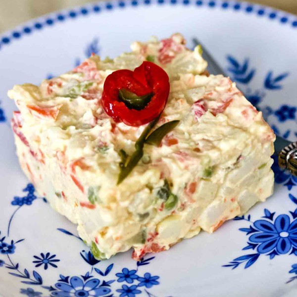 SALATA DE BOEUF cu PUI - 1KG
