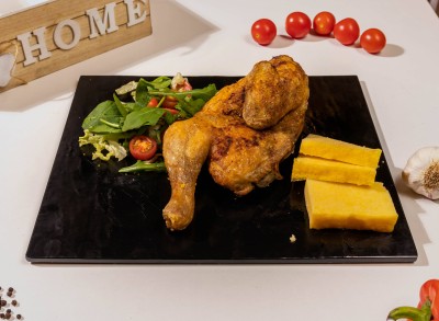 BUCATI DE PUI RUMENITE LA CEAUN CU MUJDEI 